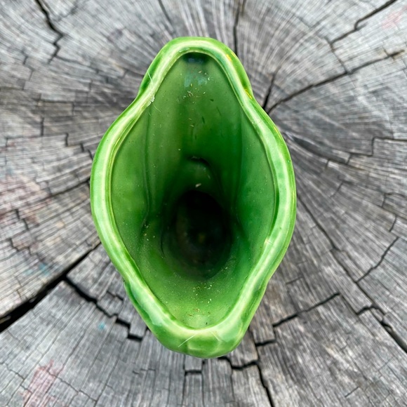 Vintage Shawnee Cornucopia Planter Vase - Picture 5 of 6